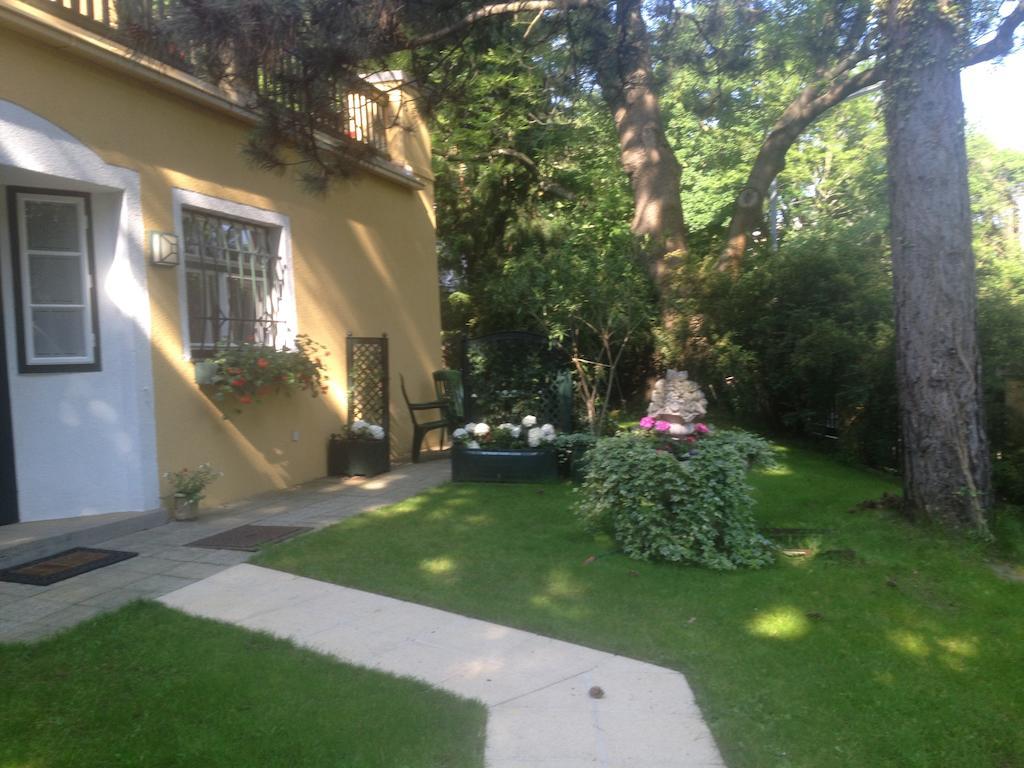 Exquisites Gartenapartment In Eleganter Jugendstilvilla Vienna Esterno foto