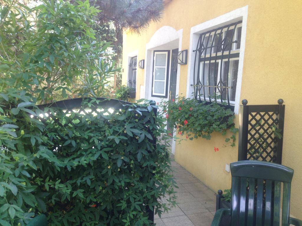 Exquisites Gartenapartment In Eleganter Jugendstilvilla Vienna Esterno foto