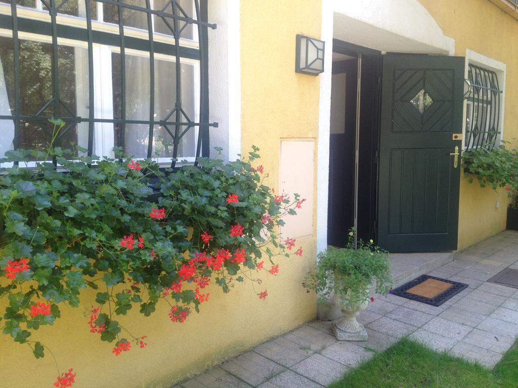 Exquisites Gartenapartment In Eleganter Jugendstilvilla Vienna Esterno foto